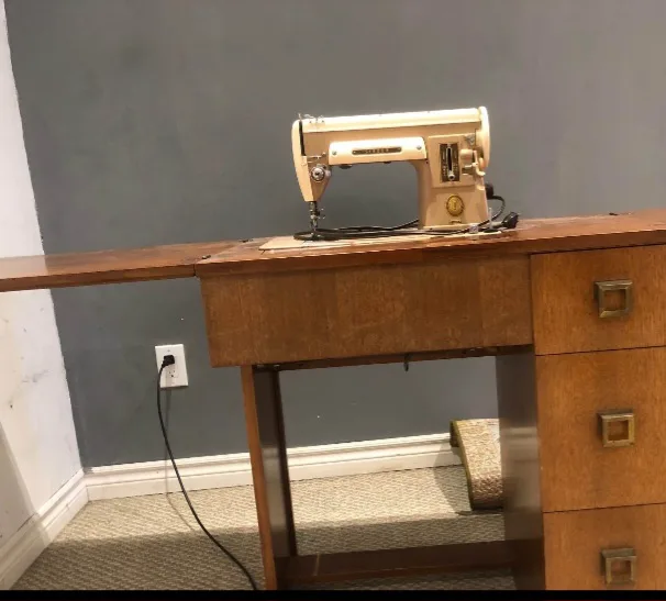 Vintage Singer Sewing Machine with Cabinet image indicator(2)