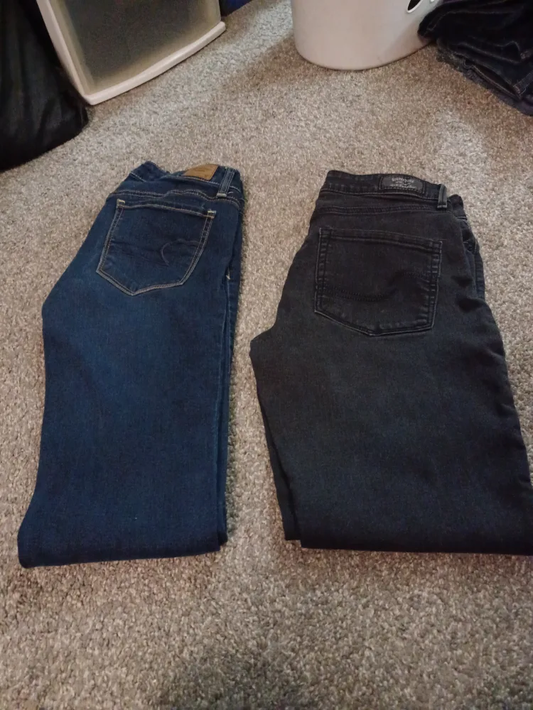 American Eagle & Silver Jeans Co Jeans thumbnail