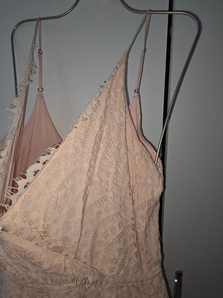 Lace Romper image indicator(3)