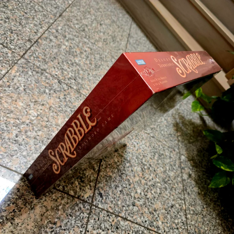 Scrabble Deluxe Turntable Brand New Sealed image indicator(4)