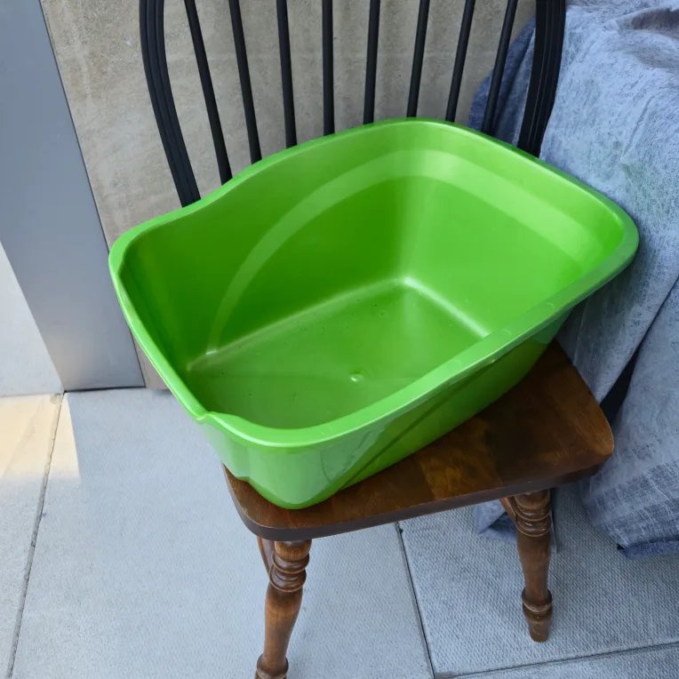 Green Pastic Cat Litter 🧡🥕 thumbnail