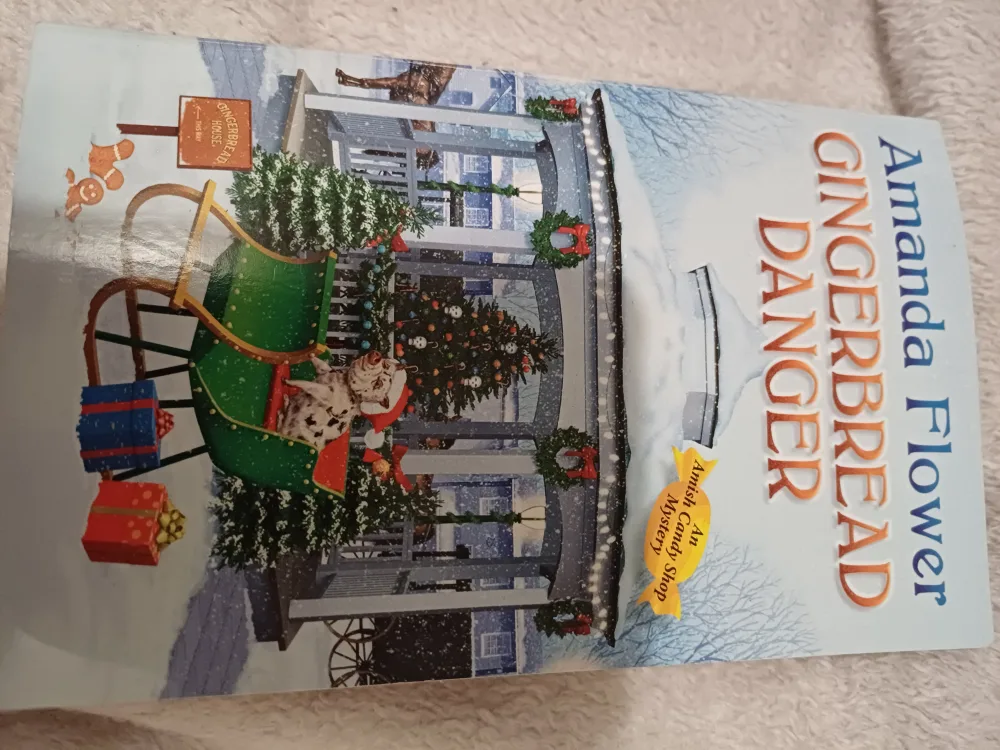 🇨🇦 FREE book: Gingerbread Danger by Amanda Flower thumbnail