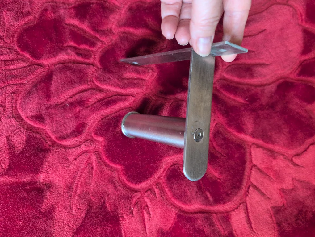 🇨🇦 Metal Toilet Paper Holder - Silver image indicator(3)