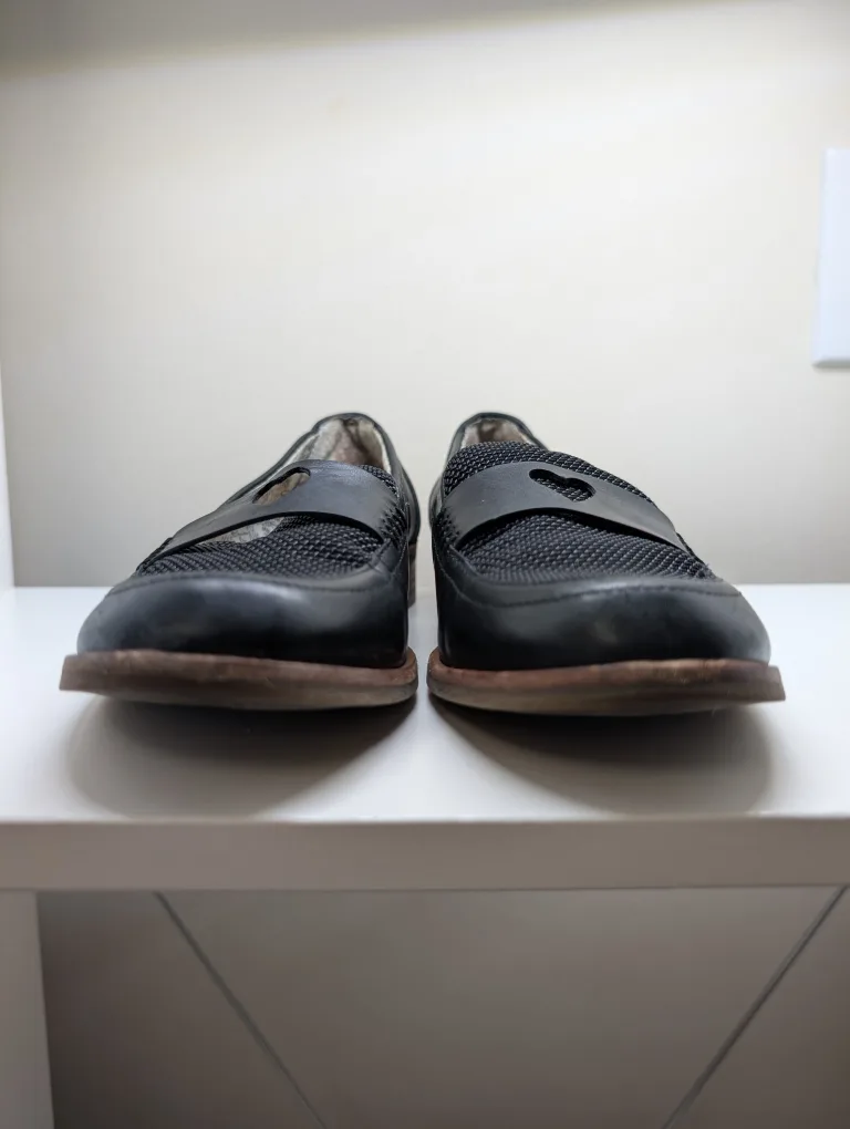 ED Ellen DeGeneres Black Leather Loafers image indicator(3)