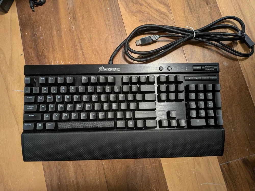 Corsair K70 LUX RGB Gaming Keyboard thumbnail