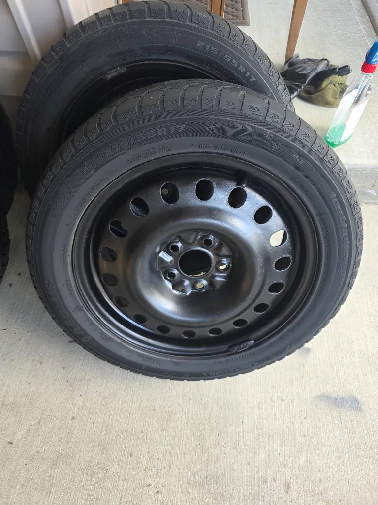 Aeolus Ice Challenger 215/55R17 Winter Tires image indicator(3)