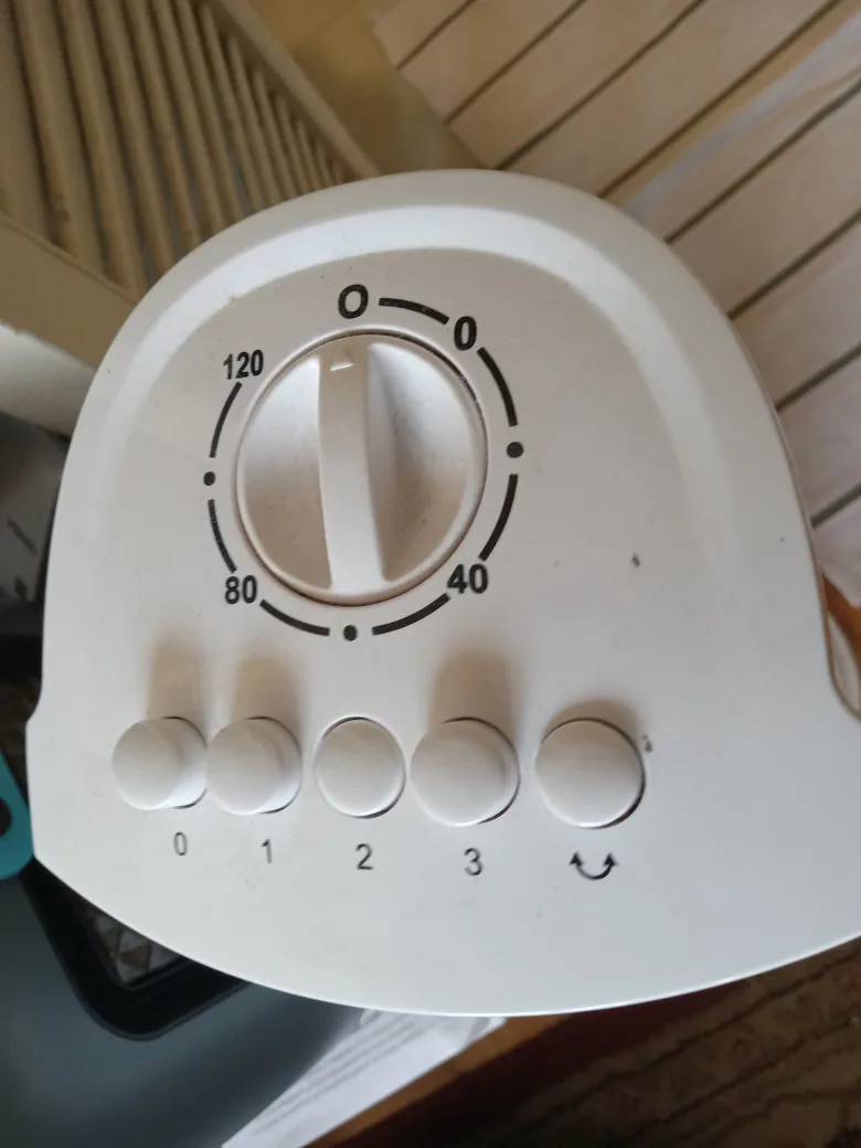 PELONIS 30-Inch Oscillating Tower Fan - New in Box! image indicator(6)