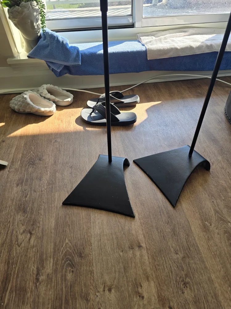 Black speaker Stands thumbnail