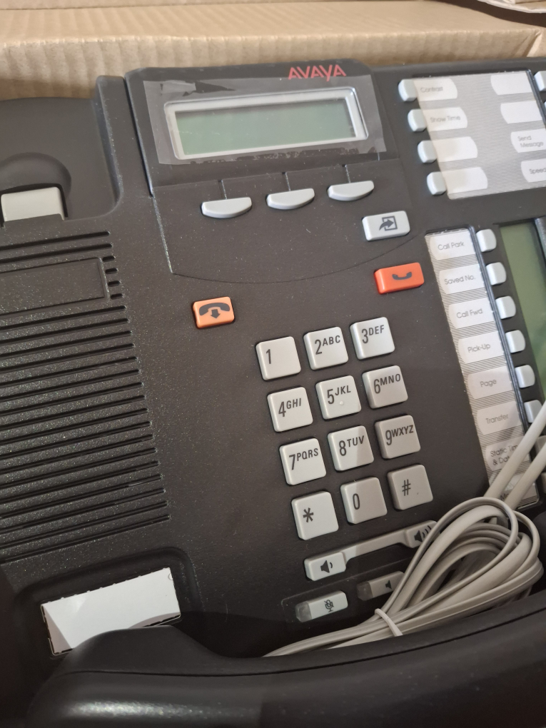 Avaya T7316E Charcoal Telephone set of 4 - photo 4