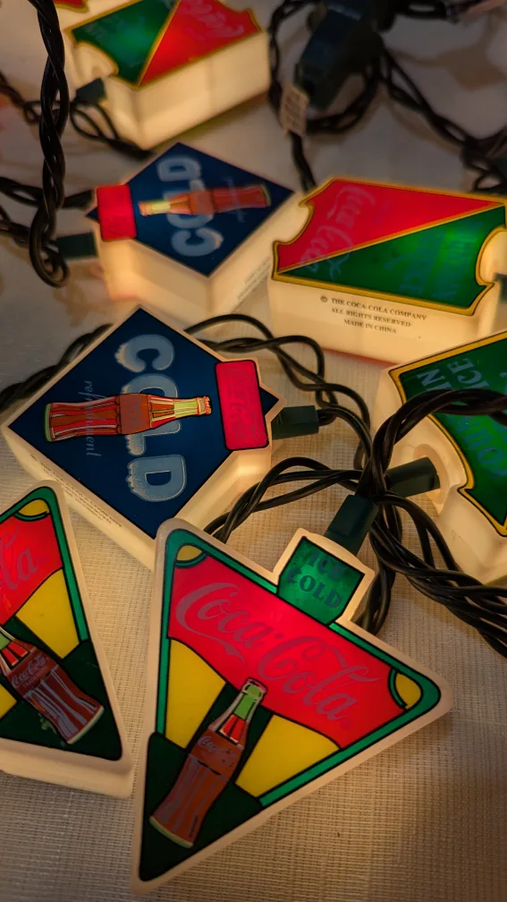 Coca-Cola String Lights in the shape of vintage signs 2 sets 🇨🇦 image indicator(9)