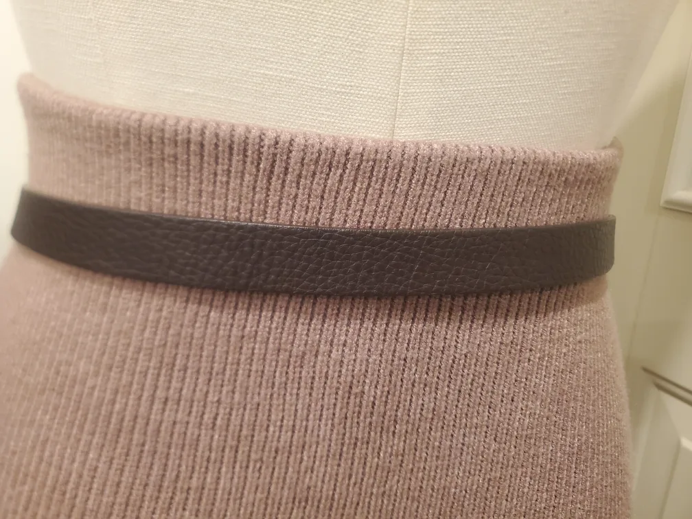 Banana Republic leather size small image indicator(4)