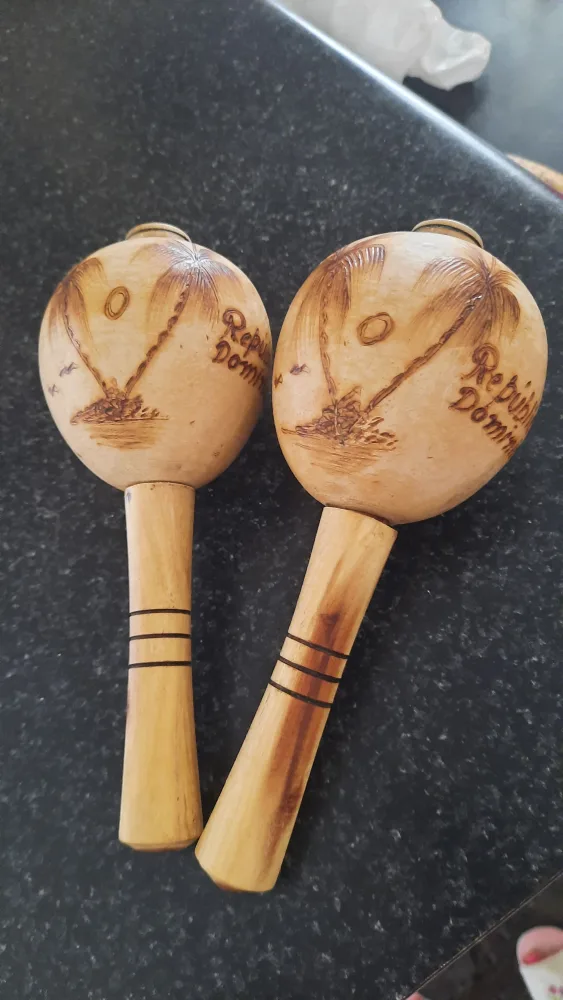 Dominican Republic Maracas thumbnail