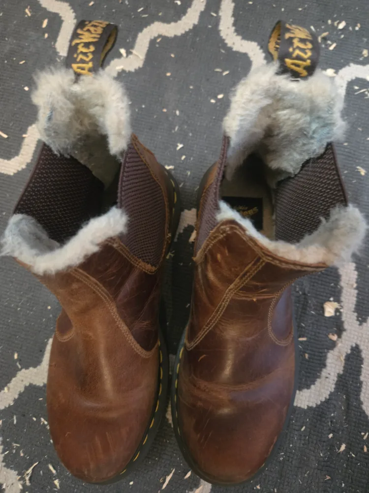 Dr. Martens Brown Leather Fur Lined Chelsea Boots image indicator(3)