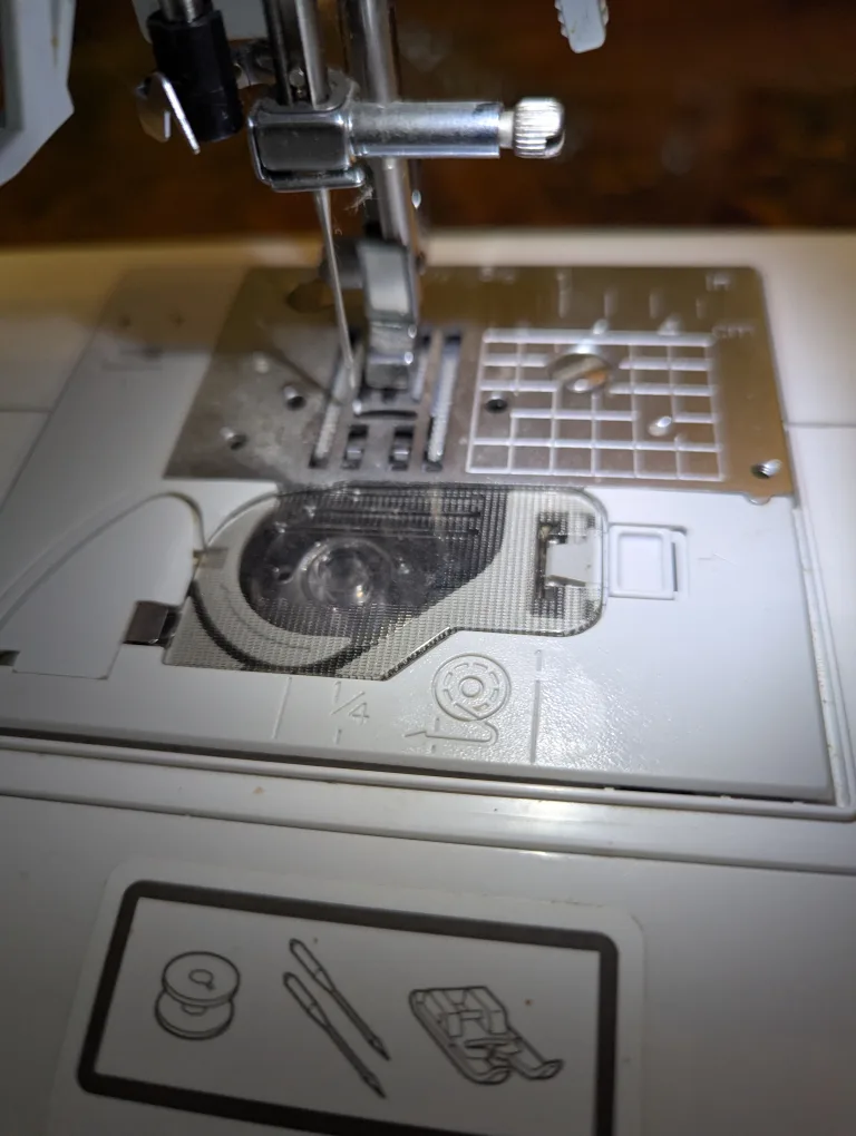 🇨���🇦Brother CP2410 Sewing Machine image indicator(3)