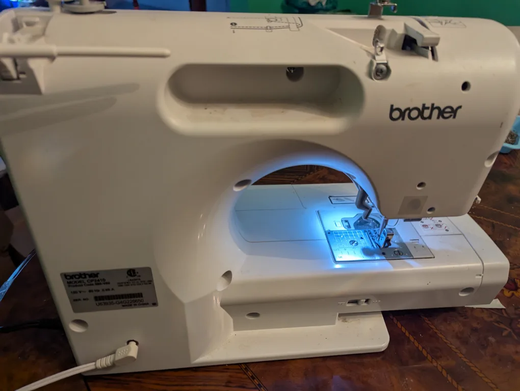 🇨🇦Brother CP2410 Sewing Machine image indicator(5)