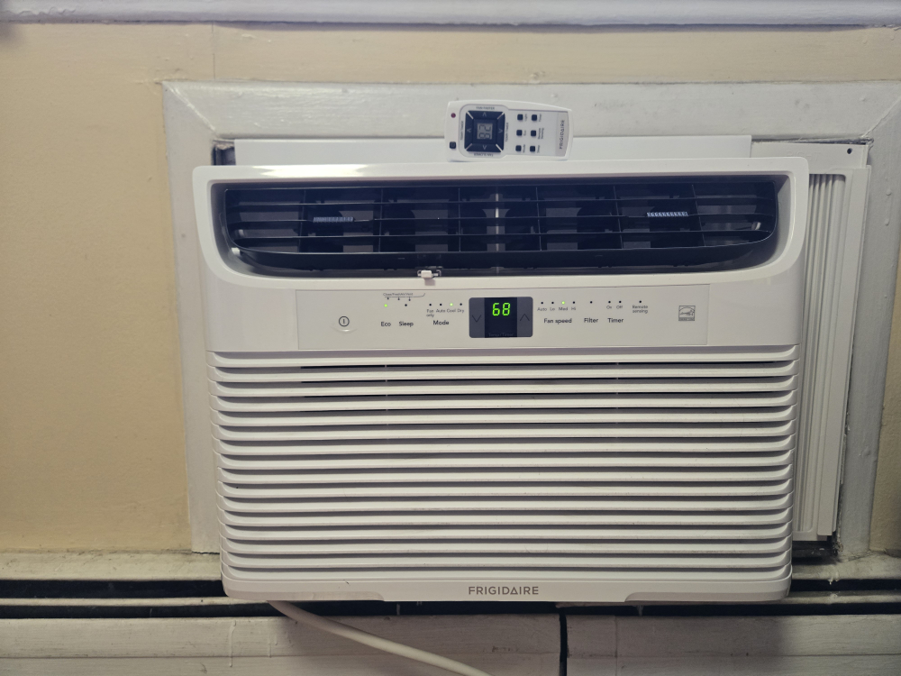 Frigidaire FFRE123WA1 Window Air Conditioner