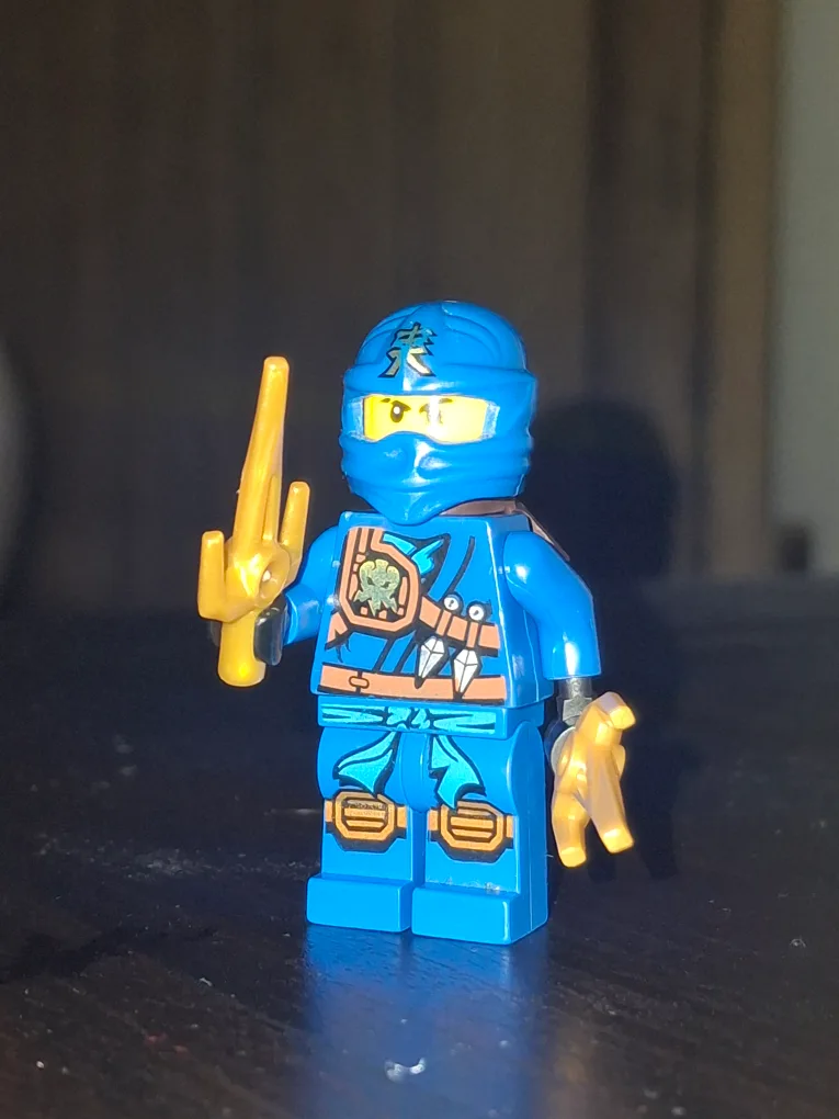 Ninjago Elemental Jay Minifigure thumbnail