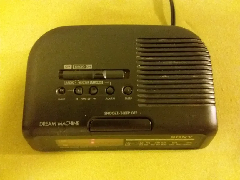 ➡️ Sony Dream Machine Alarm Clock Radio 🕓 📻 🎶 image indicator(2)