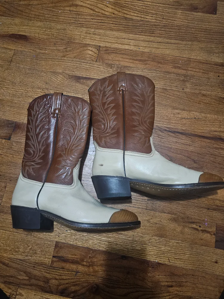 Cowboy Boots Size 10.5D thumbnail