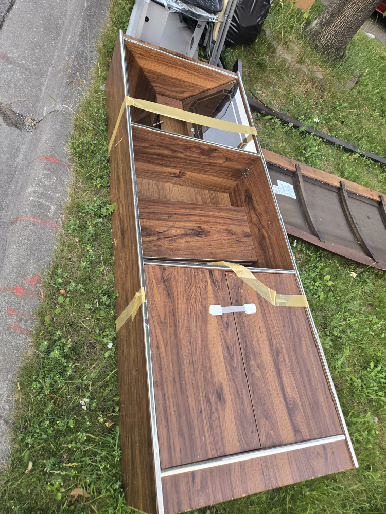 Free Furniture - Variety of Items - photo 2