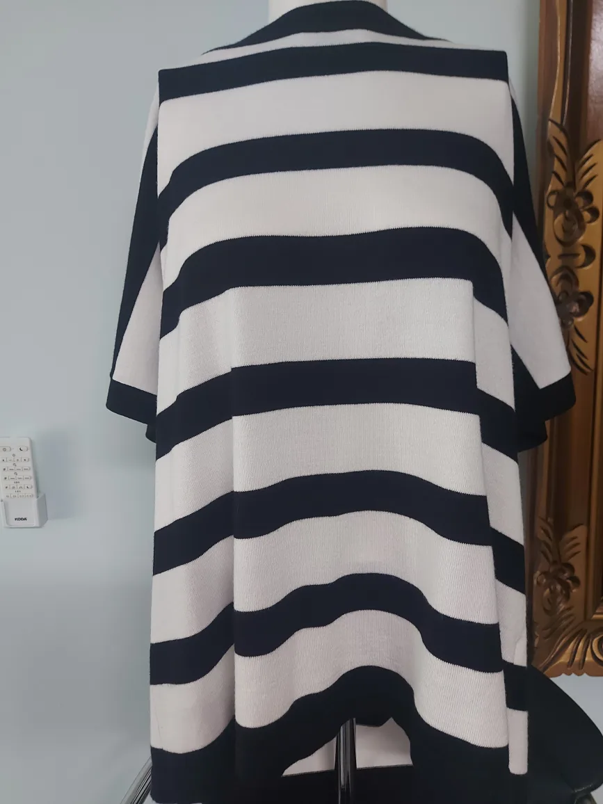 Cable & Gauge Striped Poncho - XL/TG/EG thumbnail