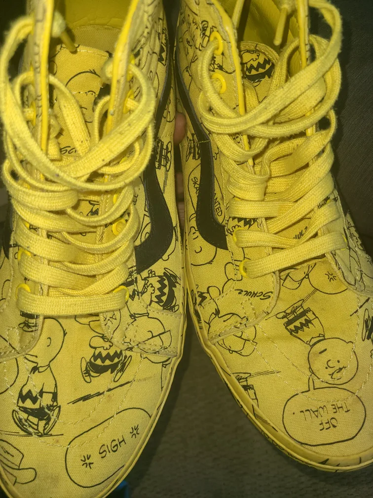 Vans x Peanuts Sk8-Hi Yellow US Men's 9.5 image indicator(9)