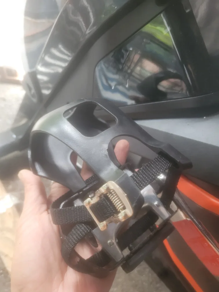 Women's Health/Men's Health Exercise Spin Bike image indicator(5)