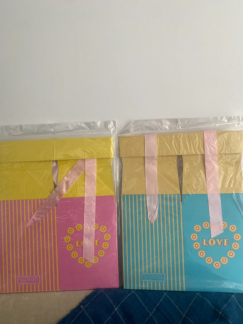 Gift Box Set - Pink & Blue Birthday Box thumbnail