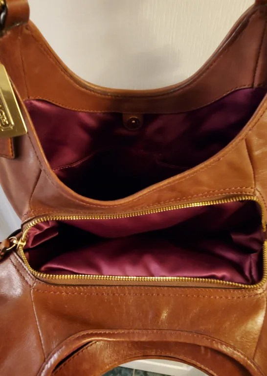 Coach Brown Leather Hobo Bag image indicator(3)