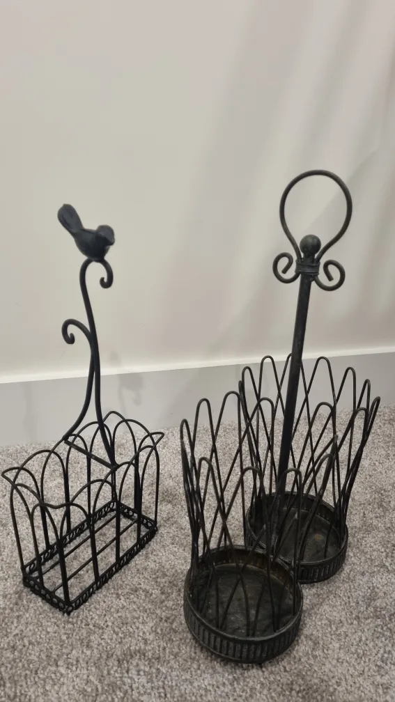 8 Metal deco lot/Jewelry Holders, bottle holders.. image indicator(7)