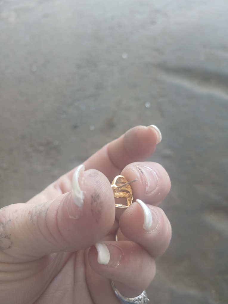 Gold Heart Earring - photo 2