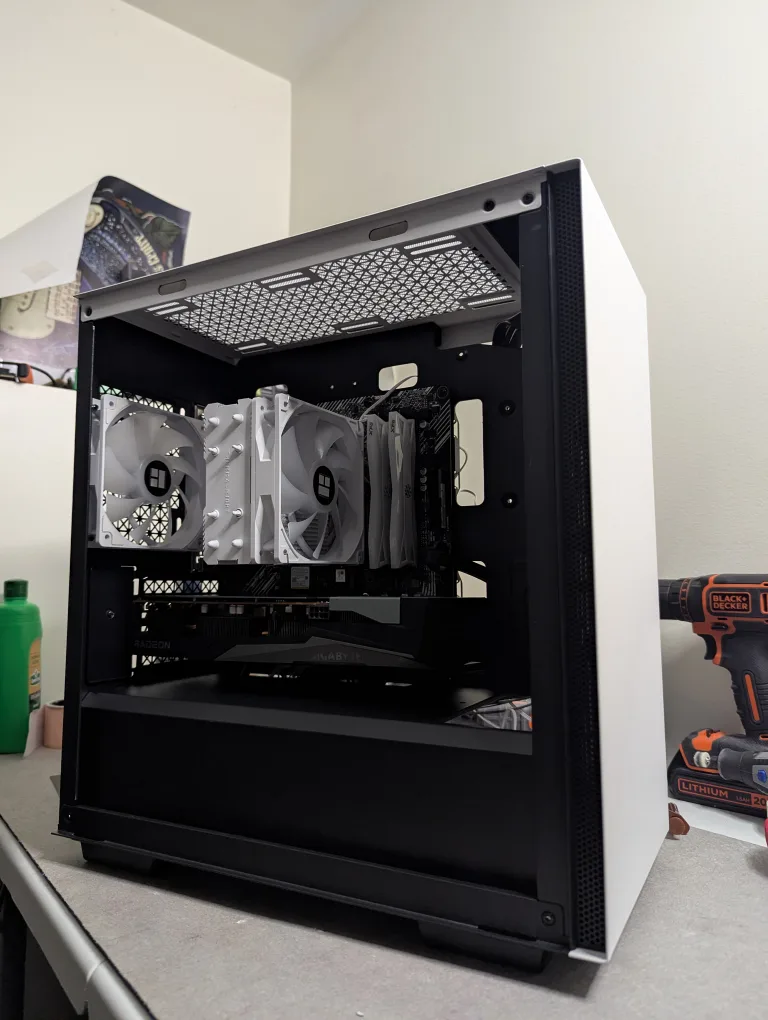 1080p/1440p AMD Ryzen Gaming PC image indicator(3)