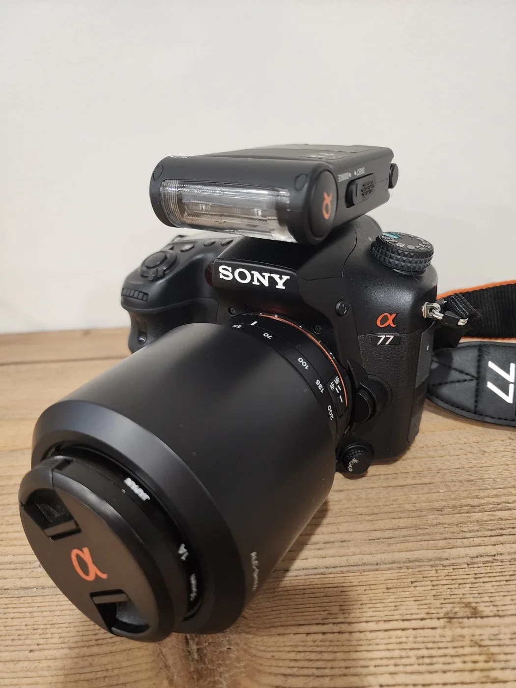 Sony Alpha A77 DSLR with Flash – Excellent Condition thumbnail