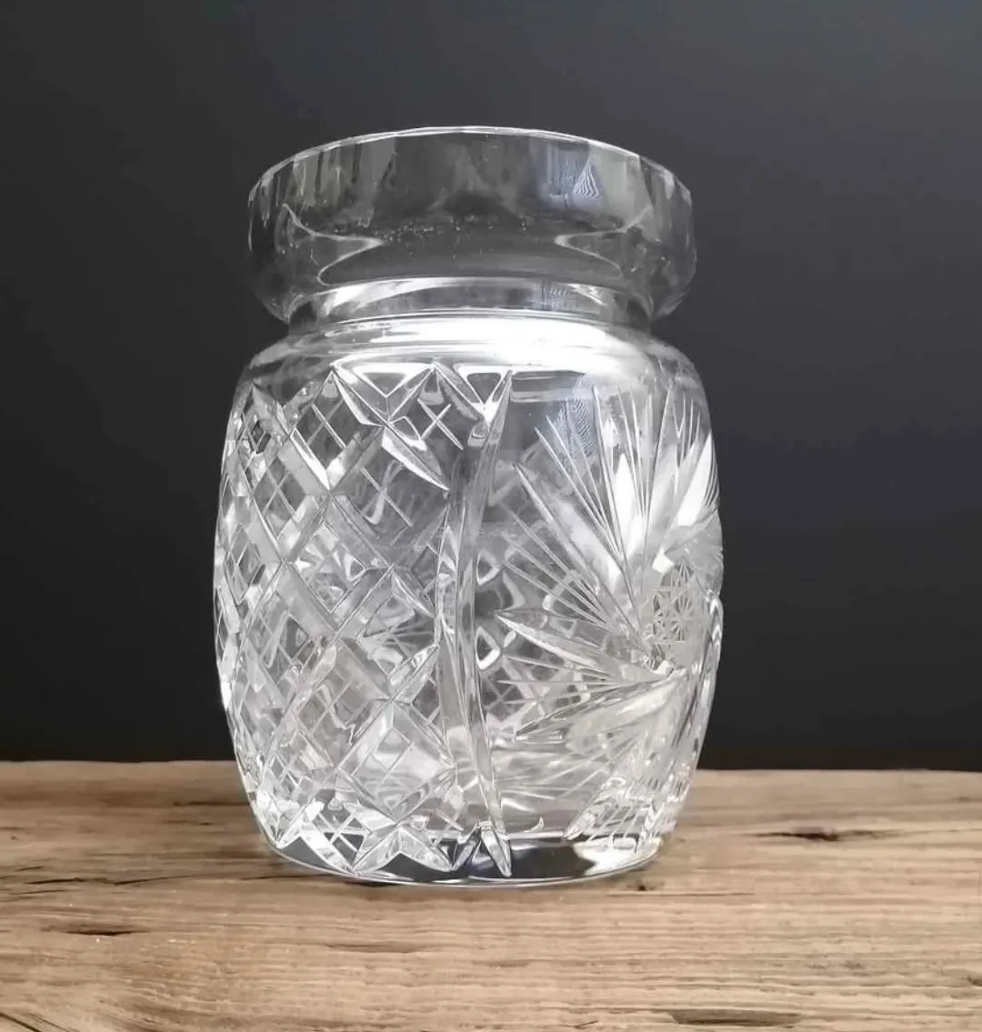 Pinwheel Crystal Vase ~ Wide Mouth Flower Vase image indicator(6)