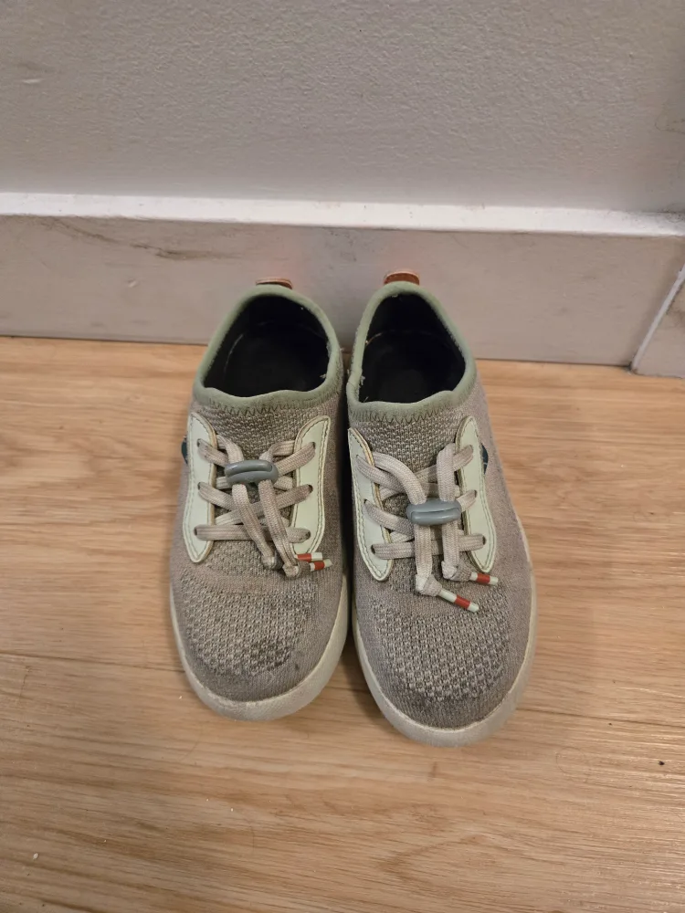 Vessi Kids Weekend Sneaker - Size 11 thumbnail