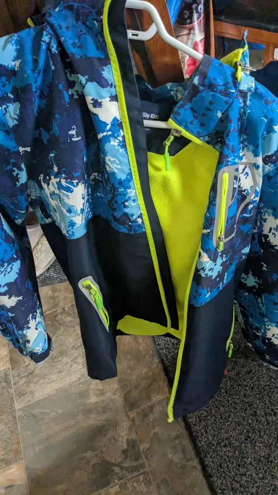 boys Fall/ spring jacket  size 10-12 thumbnail
