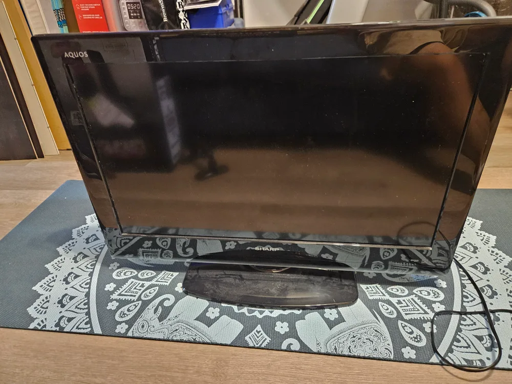 Sharp Aquos LCD TV thumbnail