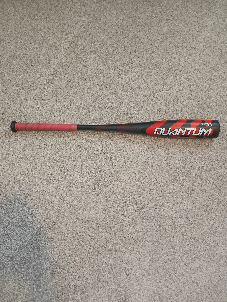 Baseball bat.  Youth.  Easton Quantum image indicator(2)