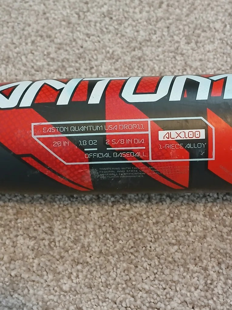 Baseball bat.  Youth.  Easton Quantum image indicator(3)