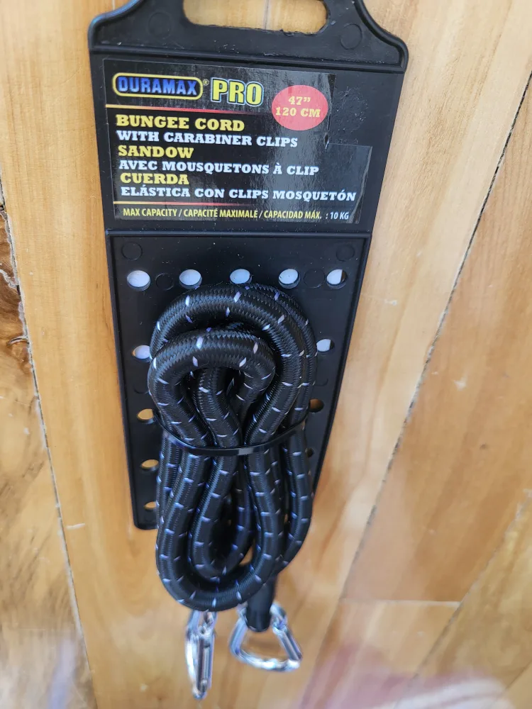 NEW! 47" Bungee + Carabiners 🇨🇦 image indicator(2)