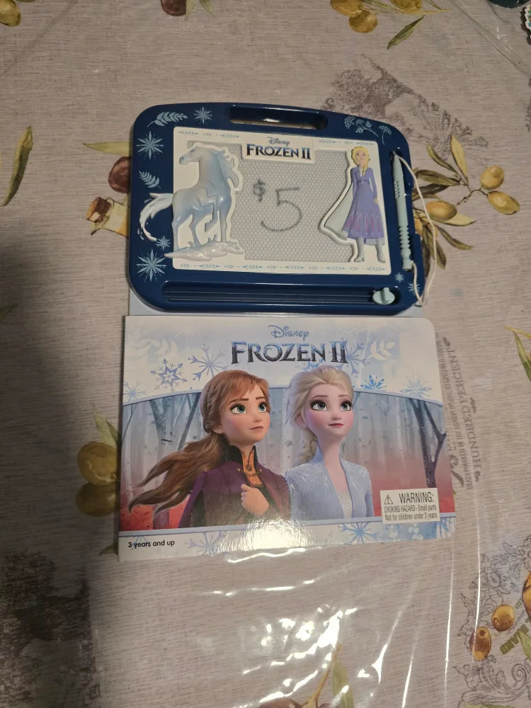 Disney Frozen 2 Read & Doodle Board Book & Magnetic Pad thumbnail