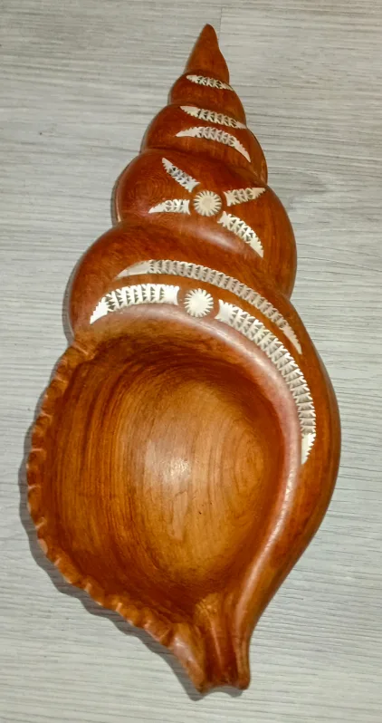 Wooden Decorative Seashell Bowl thumbnail