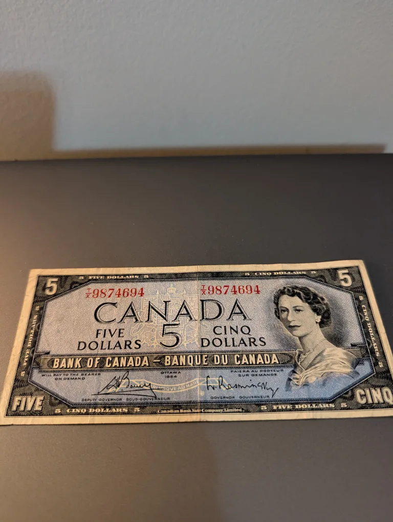 Vintage 1954 Canadian $5 Bill thumbnail