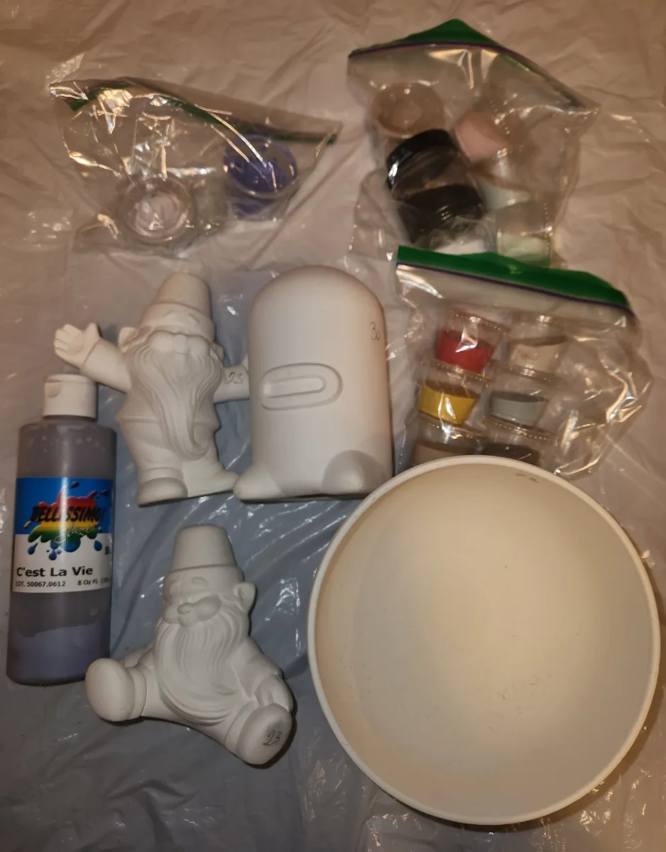 Pottery / Ceramics set with paint incl thumbnail