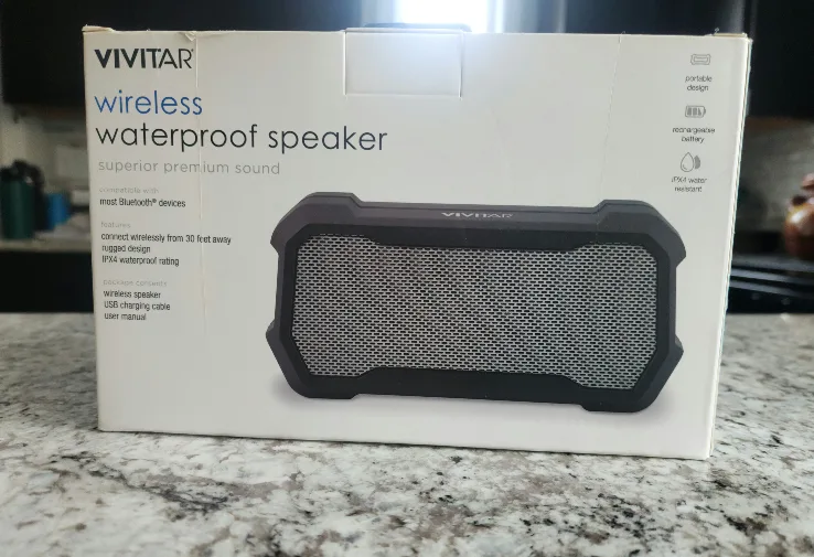Vivitar Wireless Waterproof Speaker - New in Box! thumbnail