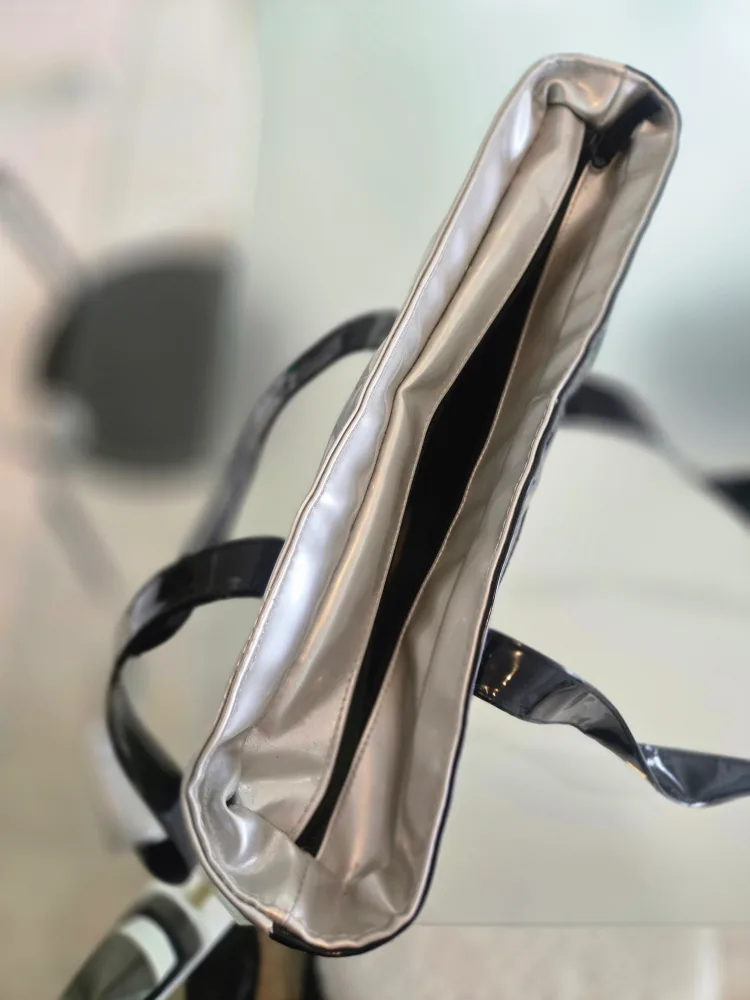 Vinyl Silver & Black Cooler Tote Bag image indicator(3)