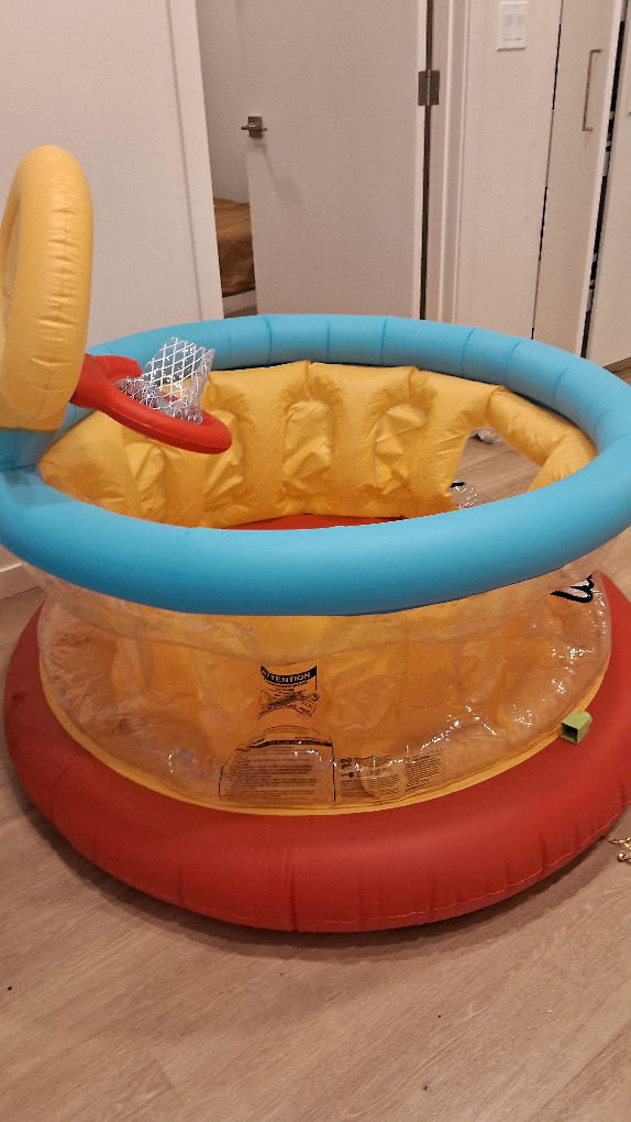 Little Tikes Slam Dunk Inflatable Play Centre - photo 2