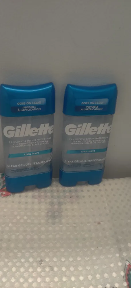 Gillette Cool Wave Clear Gel Antiperspirant/Deodorant thumbnail