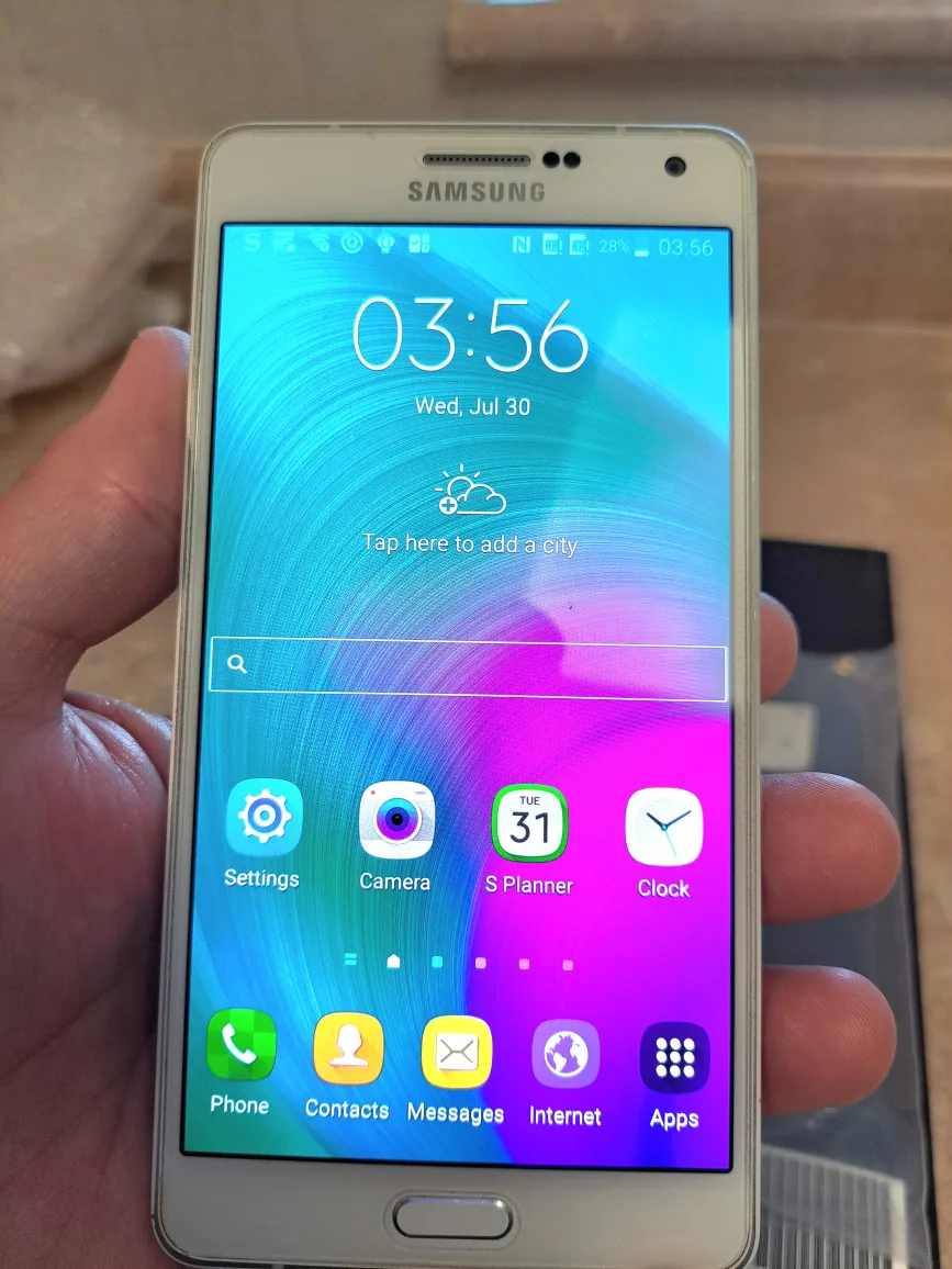 Samsung Galaxy A7 phone *LOCKED* thumbnail