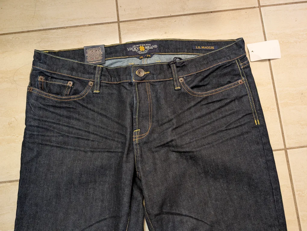 New Lucky Brand Lil Maggie Jeans - Size 18/34 image indicator(5)